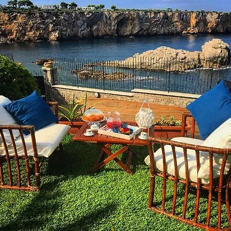 Cala Rossa Terrasini